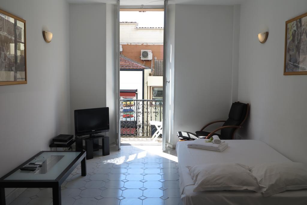 Appartement Viva Riviera - 5 Rue Commandant Andre